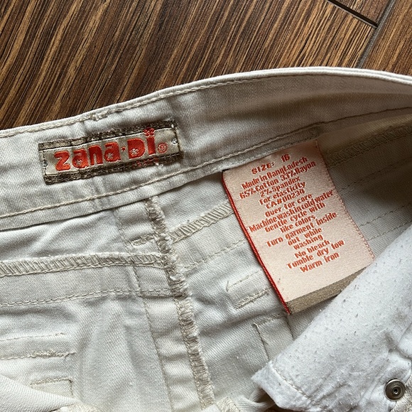 Zana Di Stretch Mid-Rise Flare Vintage Jeans - Off-White - Picture 6 of 11